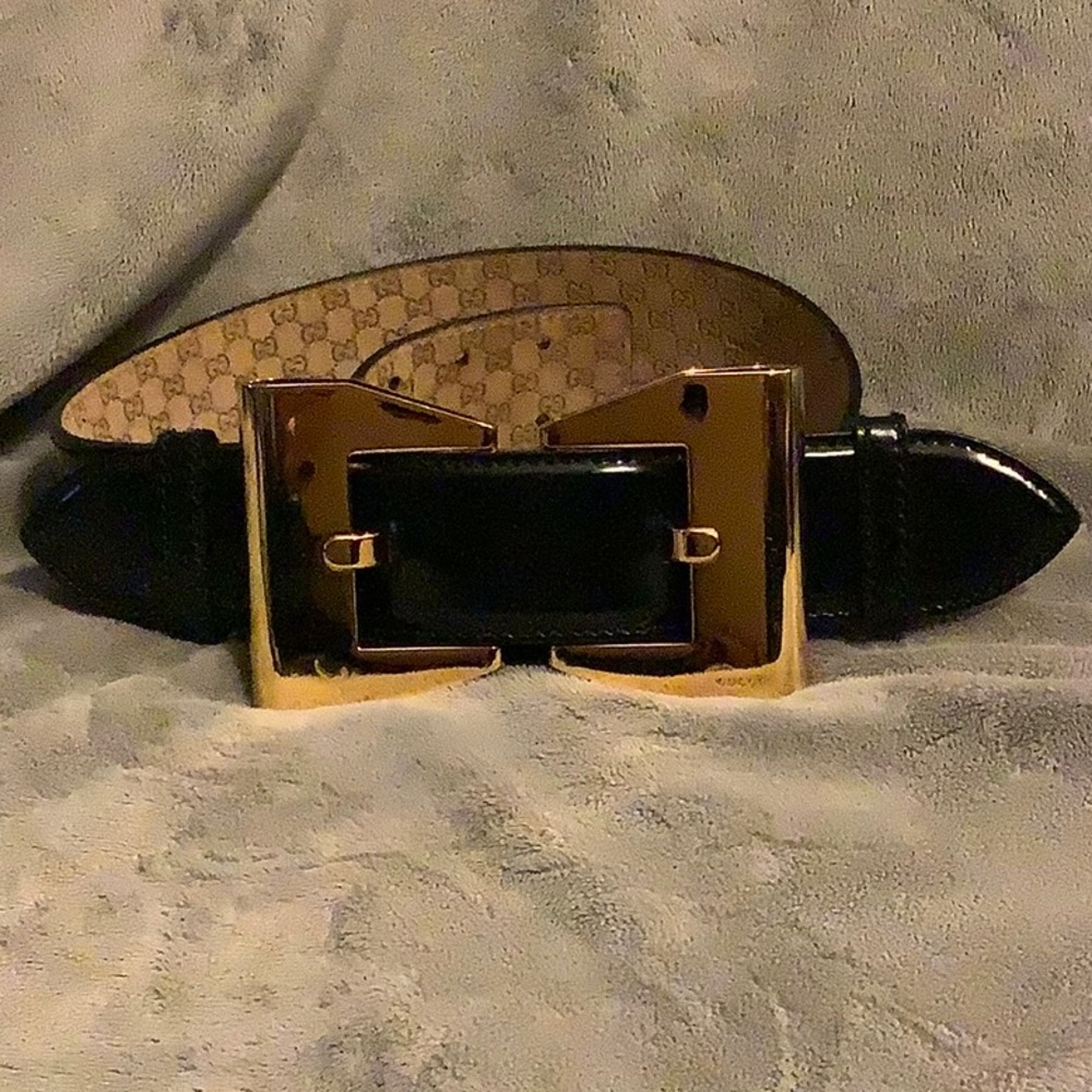 Gucci Gold Metal Bow Leather Belt